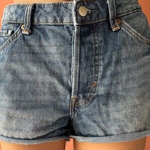 Package of three jeans, used in good condition!